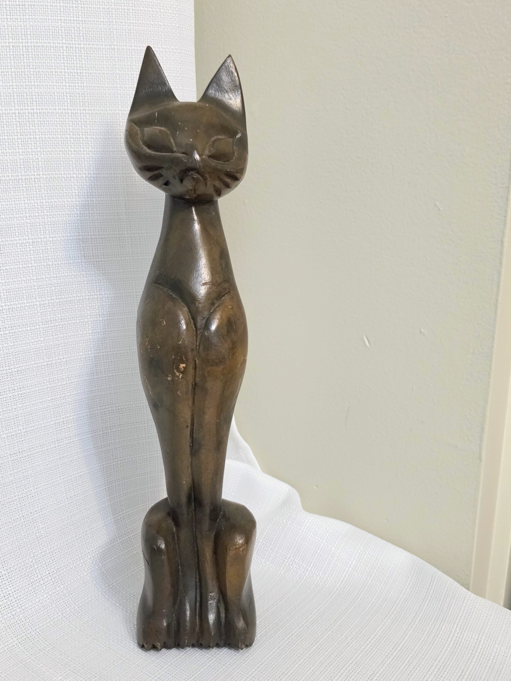 Vtg Carved Wood Sitting Cat Figurine 15.5 In Siamese Sphinx Hardwood 60s